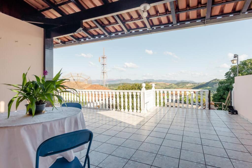Suite Vista Panoramica Betim Luaran gambar